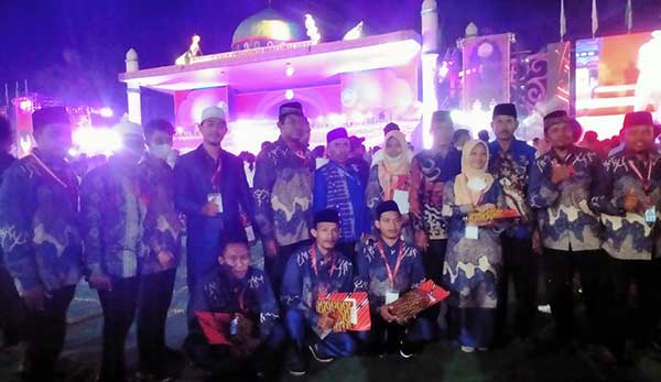 9 Kafilah Bursel Ukir Prestasi di MTQ ke XXIX Provinsi Maluku 2 9 Kafilah Bursel Juara 1 2