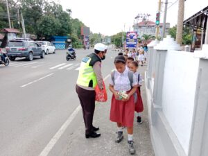 Pelajar Dapat Manfaatkan Zebra Cross dan Gunakan Helm Saat Jadi Penumpang