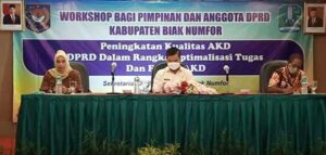 Buka Workshop Peningkatan AKD DPRD Biak Numfor, Kepala BPSDM Kemendagri Beri Apresiasi