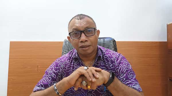 Kepala Disdukcapil Kabupaten Jayapura Herald J. Berhitu S.Pd . M