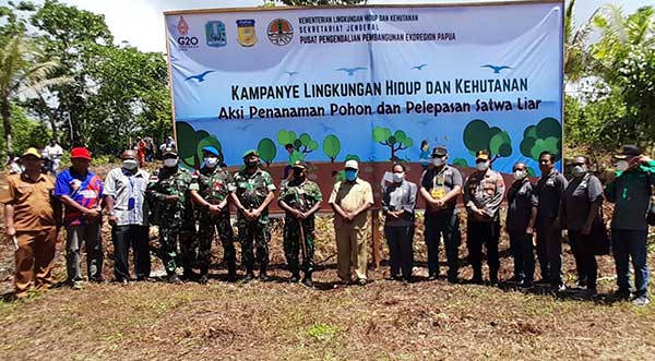 Wakil Ketua DPRD Biak Hadiri Penanaman Pohon Hari Bhakti Rimbawan ke 39