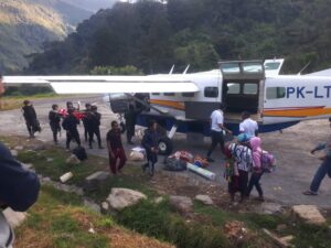 TNI Evakuasi Pratu Heriyanto Korban Penembakan KST ke Timika