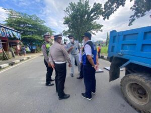 Satlantas Manokwari Bersama 4 Instansi Teknis Sosialisasi Pelanggaran ODOL 2 WhatsApp Image 2022 03 08 at 22.14.37