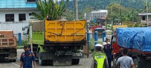 13 Kendaraan Terjaring Pelanggaran ODOL Diberikan Teguran Tertulis 2 WhatsApp Image 2022 03 10 at 16.52.53