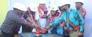 Dandim 1709/Yawa Dampingi Bupati Yapen Launching Listrik Masuk Kampung