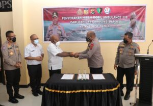Polda Terima 1 Unit Mobil Ambulace 119 Bantuan Hibah Dinkes Papua