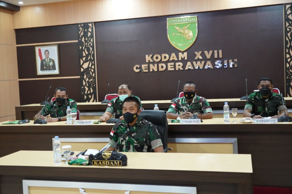 Kasdam Cenderawasih Vicon Bersama Kasad Bahas Program Pencanangan TNI-AD Manunggal Air