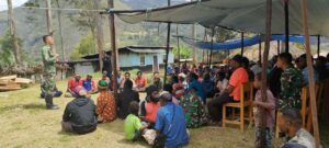 Bentuk Empati Satgas 412 Kostrad Terhadap Warga Papua Yang Berduka