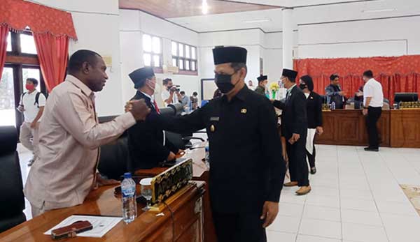 DPRD kab JPR Tutup Masa Sidang I 2022