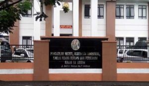 Mantan Plt Bupati – Sekda SBB Divonis 2 Tahun Bui, 3 Lainnya Bervariasi