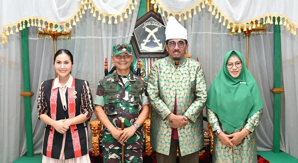 Ini Pesan Penting Pangdam Pattimura Saat Kunjungi Kesultanan Tidore 18 Pangdam PTM Kesultanan Tidore