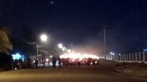 Ribuan Umat Kristiani Biak Pawai Obor Fajar Paskah, Kenang Kebangkitan Yesus