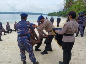 Ini Pesan Kapolres Manokwari Saat Pembaretan 11 Personil Satpolair