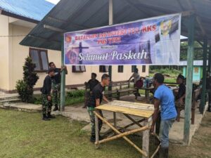 Sambut Paskah, Satgas TNI Yonif 711/Rks Bersihkan Gereja di Perbatasan RI-PNG