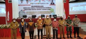 Pemprov PB Ingatkan Bupati/ Wali Kota Gunakan Dana Otsus Tepat Sasaran