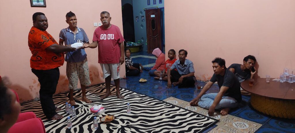 Sambut Lebaran, Orgenes Wonggor Berbagi Kasih Dengan Konstituennya