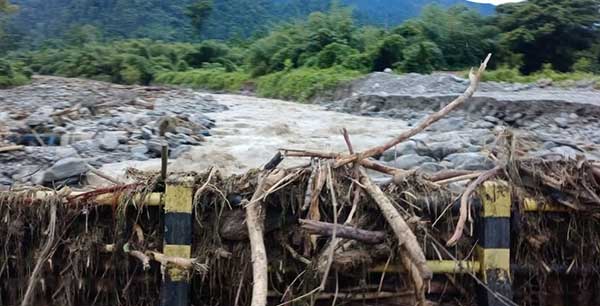 Banjir Wondama2