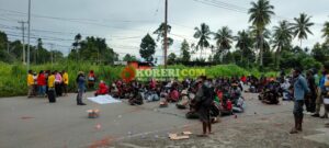 7 Jam Berorasi, Massa Ancam Bakar Aspirasi dan Bubar Dengan Tertib