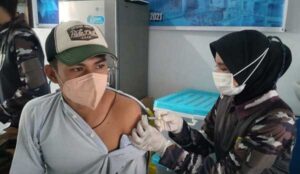 Lantamal IX Gelar Vaksinasi Tingkatkan Herd Immunity di Maluku