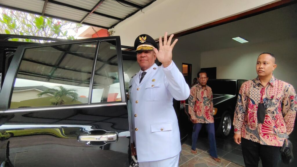 Acem Akwey Pj Gubernur Papua Barat Diawali Prosesi Adat