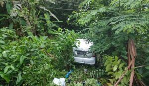 Mobil Masuk Jurang di Kota Jayapura, Ternyata Gara-gara Ini