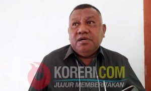 Wenno Soroti Kebijakan Pemkot Ambon Bangun Puluhan Lapak Diatas Trotoar