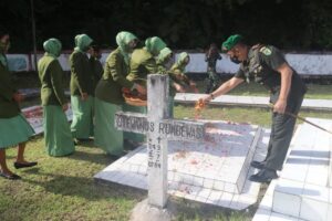 Peringati HUT Kodam Cenderawasih, Dandim 1709/Yawa Ziarah di TMP Newi Seri