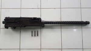 Satgas Yon RK 732/Banau Terima Senjata Organik dari Masyarakat