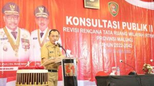 Wagub Orno Buka Konsultasi Publik II tentang Revisi RTRW Maluku 2022-2042