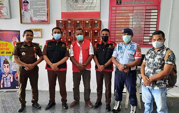 Mantan Raja Waesamu AR Ditahan