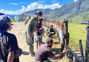 Satgas TNI 328/DGH Bersama Masyarakat Intan Jaya: Kitorang Basudara