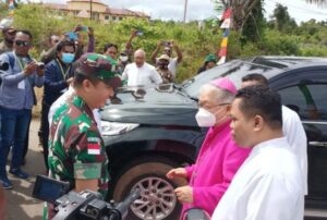 Dandim Boven Digoel Bersama Forkopimda Sambut Kunjungan Uskup Agung Merauke
