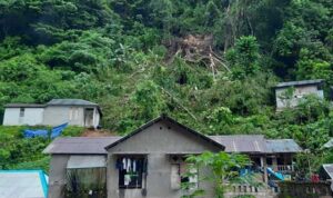 Hujan Picu Belasan Titik Banjir dan Longsor di Kota Ambon