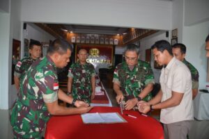 Danrem 174/ATW Terima 1 Pucuk Pistol Serta Amunisi Milik KST Papua