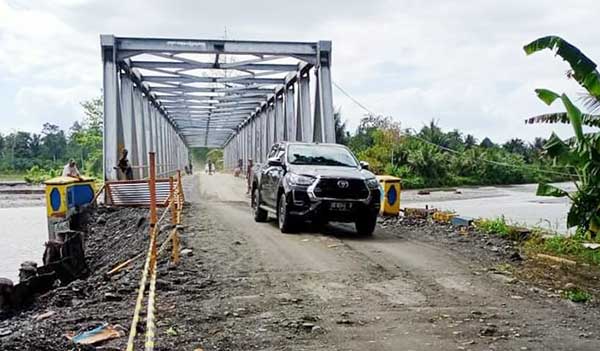 Jembatan Rute Kairatu Liang Elpaputih