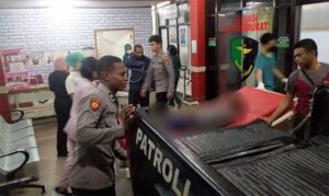 Pemotor Mabuk Tabrak Pembatas Jalan lalu Kabur, Teman Dibonceng Nyawa Melayang