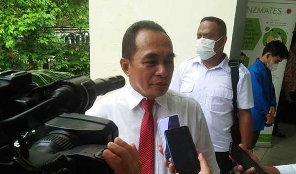 Rektor Unpatti MJ Sapteno Solar Lab