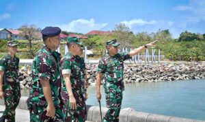 Jelang Kunker Presiden, Danlantamal IX Ambon Tinjau Kesiapan Dermaga Lanal Saumlaki