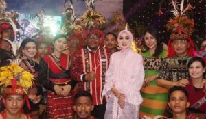 Malam Pagelaran Seni dan Budaya Maluku, Gubernur – Istri Diapresiasi Masyarakat Maluku