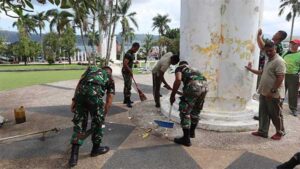 Kodam Pattimura Laksanakan Karya Bakti di TMP Kapahaha Ambon