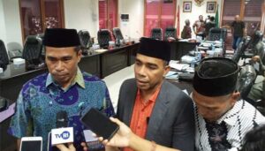 Pansus DPRD Maluku – Pemerintah Negeri Pelauw Rapat Tertutup Bahas Soal Warga OB