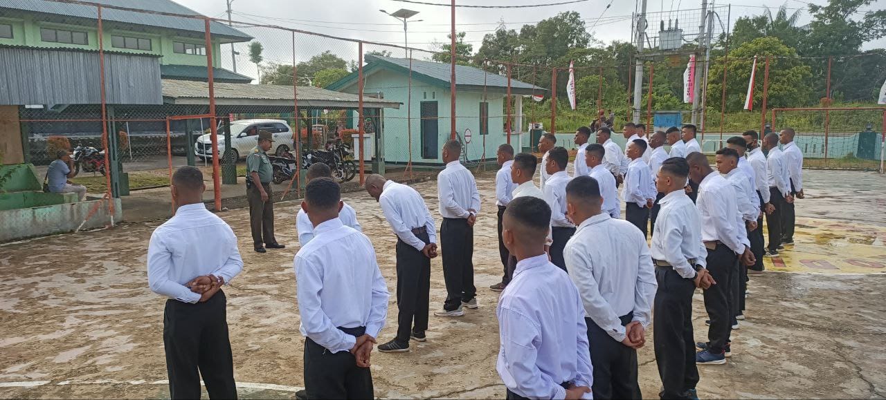 28 Putra Terbaik Kabupaten Boven Digoel Diberangkatkan Ikut Seleksi Secaba PK 8 WhatsApp Image 2022 08 05 at 16.17.39