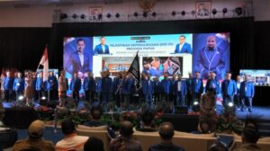 Resmi Dilantik, LE: Saya Jabat Ketua Demokrat Papua Sampai Pemilu 2024, Nanti Dilanjutkan Kader Lain