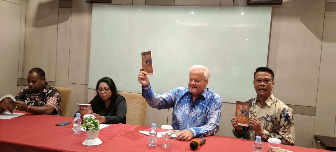 Dr Peter Youngren Hadirkan 2 Visi Besar Wujudkan Manokwari Kota Injil 1 WhatsApp Image 2022 08 24 at 20.39.26