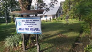 Program Jumat Bersih Kodim Jayawijaya Sasar GKII Jemaat Pniel Megapura