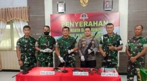 TNI Terima Penyerahan 14 Senpi dan Amunisi dari Masyarakat Papua