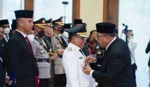 Marasabessy Resmi Jadi Penjabat Bupati Malteng
