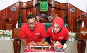 Momen Ultah ke 61 Tahun, Gubernur Murad Silaturahmi ke Jemaat GPM Rehoboth