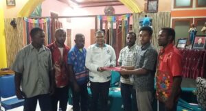 Menyongsong HSP, KNPI Teluk Bintuni Dukung Turnamen Sepak Bola Pemuda Cup II