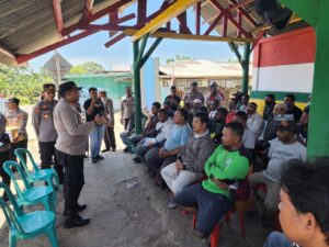 Polres Manokwari Bagi Bansos Penyesuaian Subsidi BBM 2 WhatsApp Image 2022 09 08 at 16.24.49